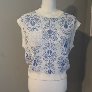 LA MIEL Cream and Blue Knit Top Size Medium